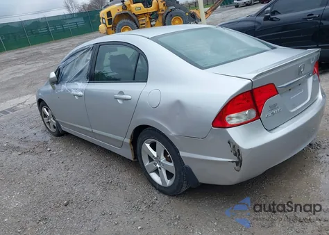 2011 Honda Civic Lx-S из США, поврежденный, VIN 2HGFA1F62BH518992